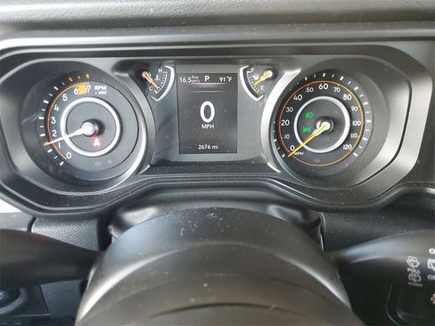 Used 2025 Jeep Wrangler Sport image 16