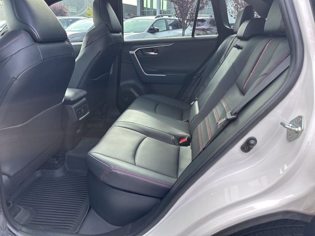 Certified 2024 Toyota RAV4 XSE w/ Premium Package AWD/4WD image 14