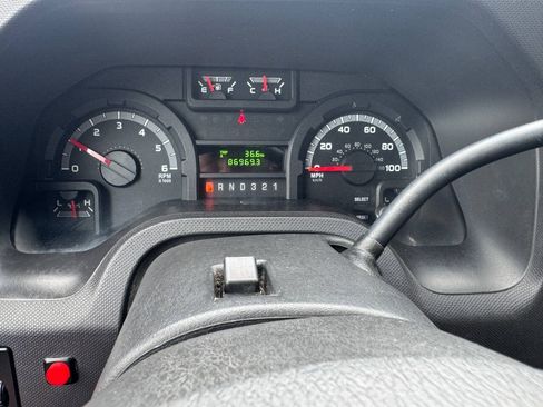 Used 2012 Ford E-450 and Econoline 450 Super Duty RWD image 16