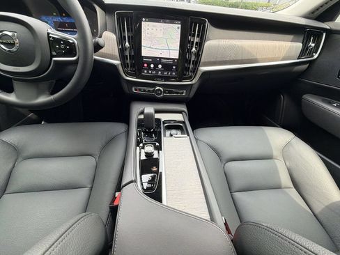 Used 2025 Volvo S90 B6 Plus AWD/4WD image 24