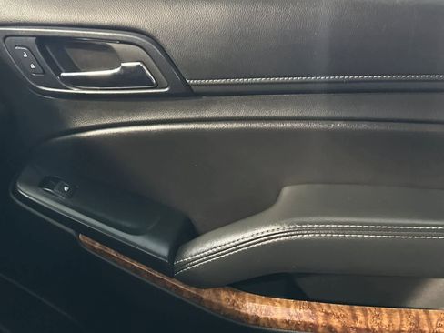 Used 2018 Chevrolet Tahoe Premier RWD image 20