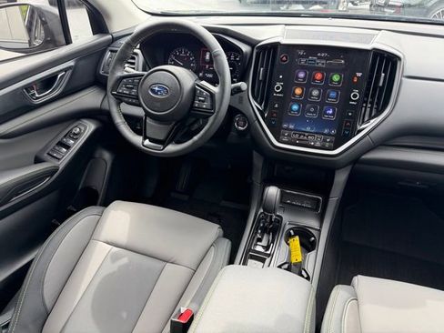 Used 2025 Subaru Ascent Onyx Edition w/ Onyx Package AWD/4WD image 5