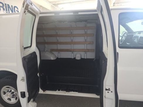 Used 2020 Chevrolet Express 2500 w/ Driver Convenience Package RWD image 20