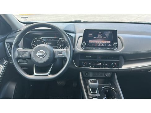 Used 2024 Nissan Rogue SV AWD/4WD image 23