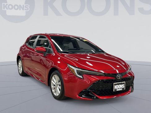 Used 2025 Toyota Corolla SE image 8