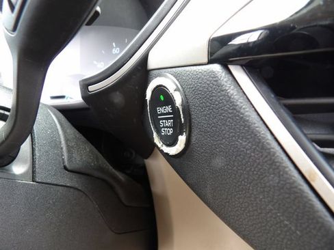 Certified 2020 Ford Escape SEL FWD image 23