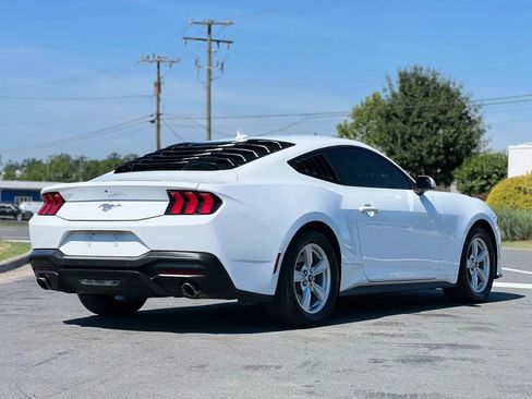 Used 2024 Ford Mustang Coupe RWD image 5