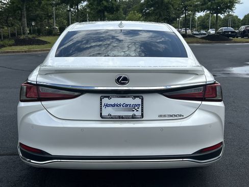 Used 2019 Lexus ES 300h w/ Premium Package FWD image 8