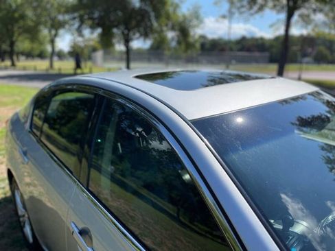 Used 2012 INFINITI G37 x Sedan w/ Premium Pkg image 5