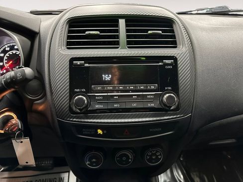 Used 2015 Mitsubishi Outlander Sport ES image 11