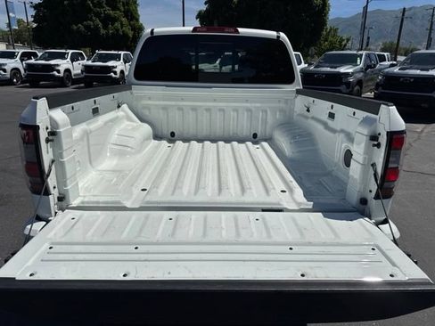 Used 2026 Nissan Frontier PRO-4X AWD/4WD image 11