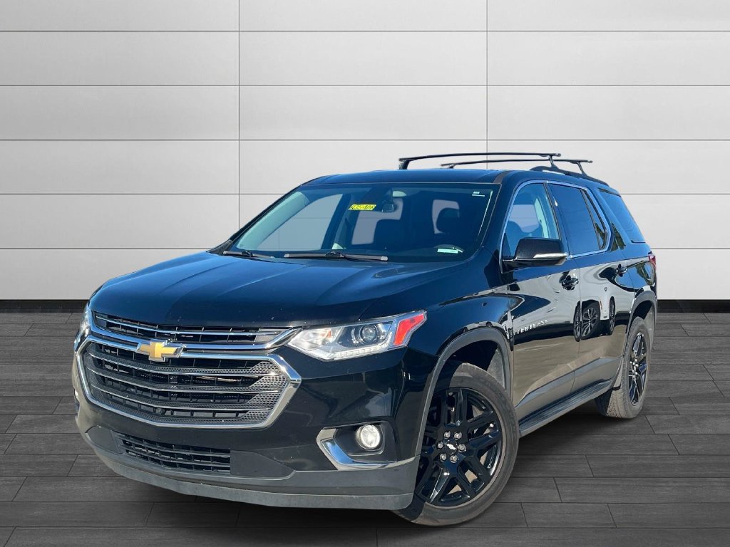 Used 2018 Chevrolet Traverse LT w/ LPO, 'HIT The Road' Package FWD image 1