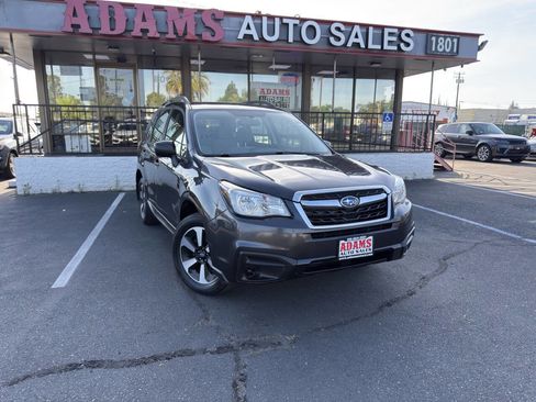 Used 2017 Subaru Forester 2.5i w/ Alloy Wheel Package AWD/4WD image 1