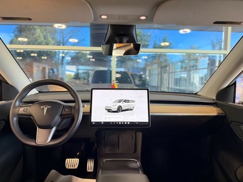 Used 2022 Tesla Model Y Performance AWD/4WD image 40