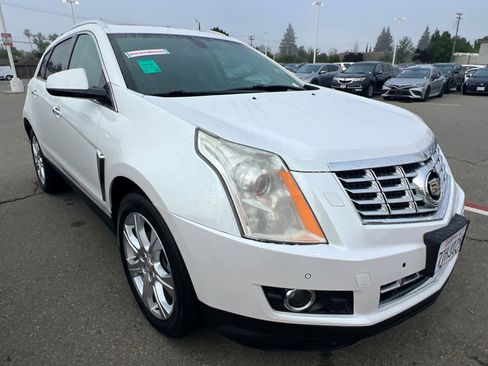 Used 2013 Cadillac SRX Performance image 3