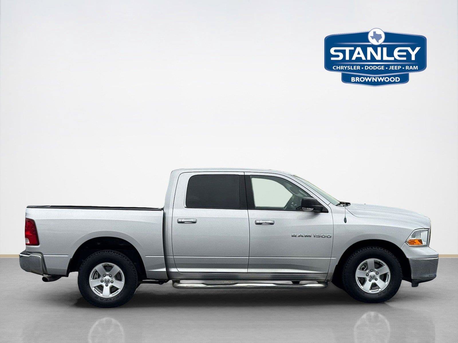 Used 2011 RAM 1500 Classic SLT w/ Luxury Group RWD image 12