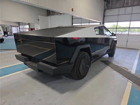 Used 2024 Tesla Cybertruck Cyberbeast AWD/4WD image 2
