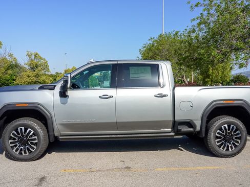 New 2026 GMC Sierra 2500 Denali Ultimate w/ Max Trailering Package AWD/4WD image 8