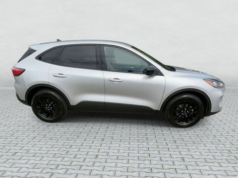 Used 2020 Ford Escape SE Sport AWD/4WD image 9