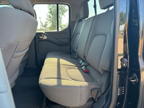 Used 2015 Nissan Frontier SV w/ SV Value Truck Package image 11