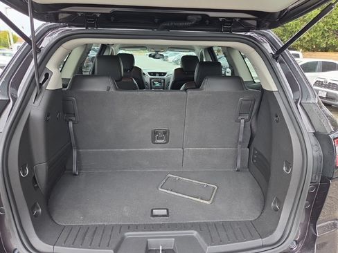 Used 2016 Chevrolet Traverse LT FWD image 12
