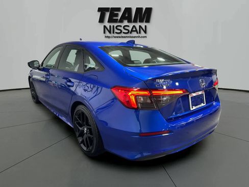 Used 2024 Honda Civic Sport image 4