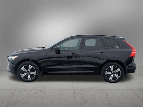 Certified 2025 Volvo XC60 T8 Core w/ Protection Package Premier image 3