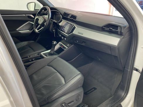 Used 2021 Audi Q3 2.0T Premium image 8