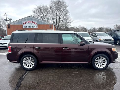 Used 2009 Ford Flex SEL image 4