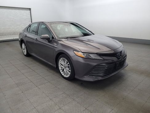 Used 2020 Toyota Camry XLE w/ Driver Assist Package image 13