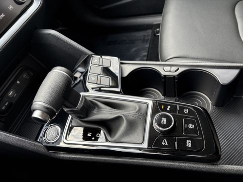 Used 2025 Kia Sportage EX image 27