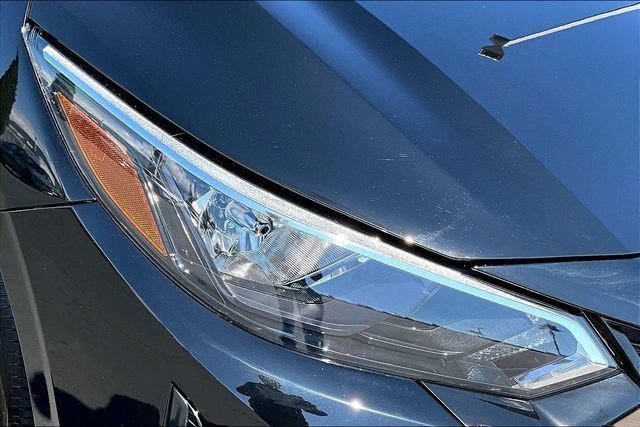 Certified 2025 Nissan Sentra S FWD image 29