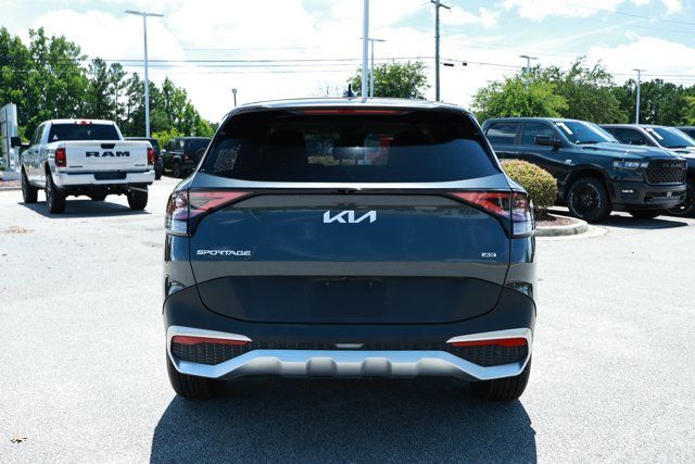 Used 2023 Kia Sportage LX AWD/4WD image 7