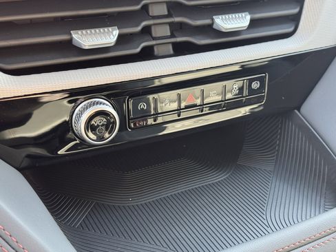 New 2026 Ford Explorer Active w/ Active Comfort Package image 16