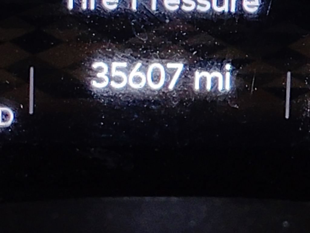 Used 2023 Jeep Wrangler Unlimited AWD/4WD image 35