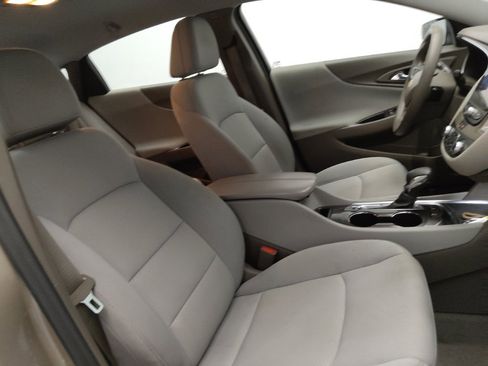 Used 2022 Chevrolet Malibu LT FWD image 21