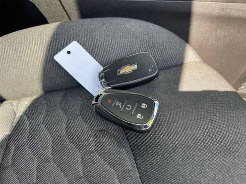 Used 2018 Chevrolet Equinox LT AWD/4WD image 8