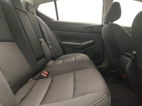 Used 2024 Nissan Altima 2.5 SV FWD image 19