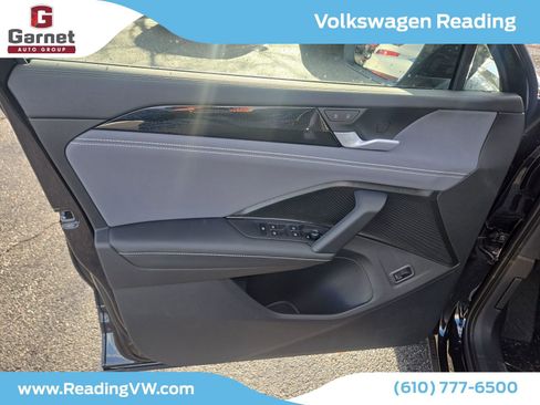 New 2026 Volkswagen Tiguan SE image 14