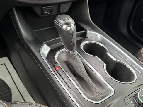 Used 2020 Chevrolet Traverse RS w/ LPO, Floor Liner Package image 31