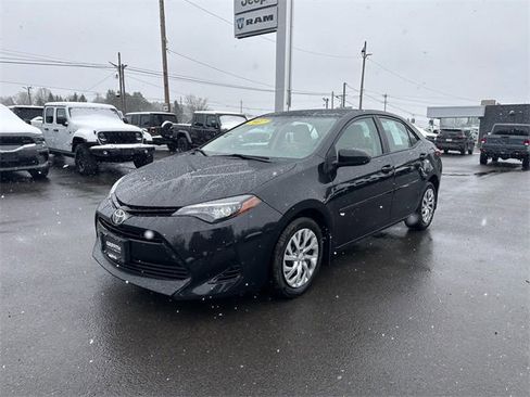 Used 2017 Toyota Corolla L image 1