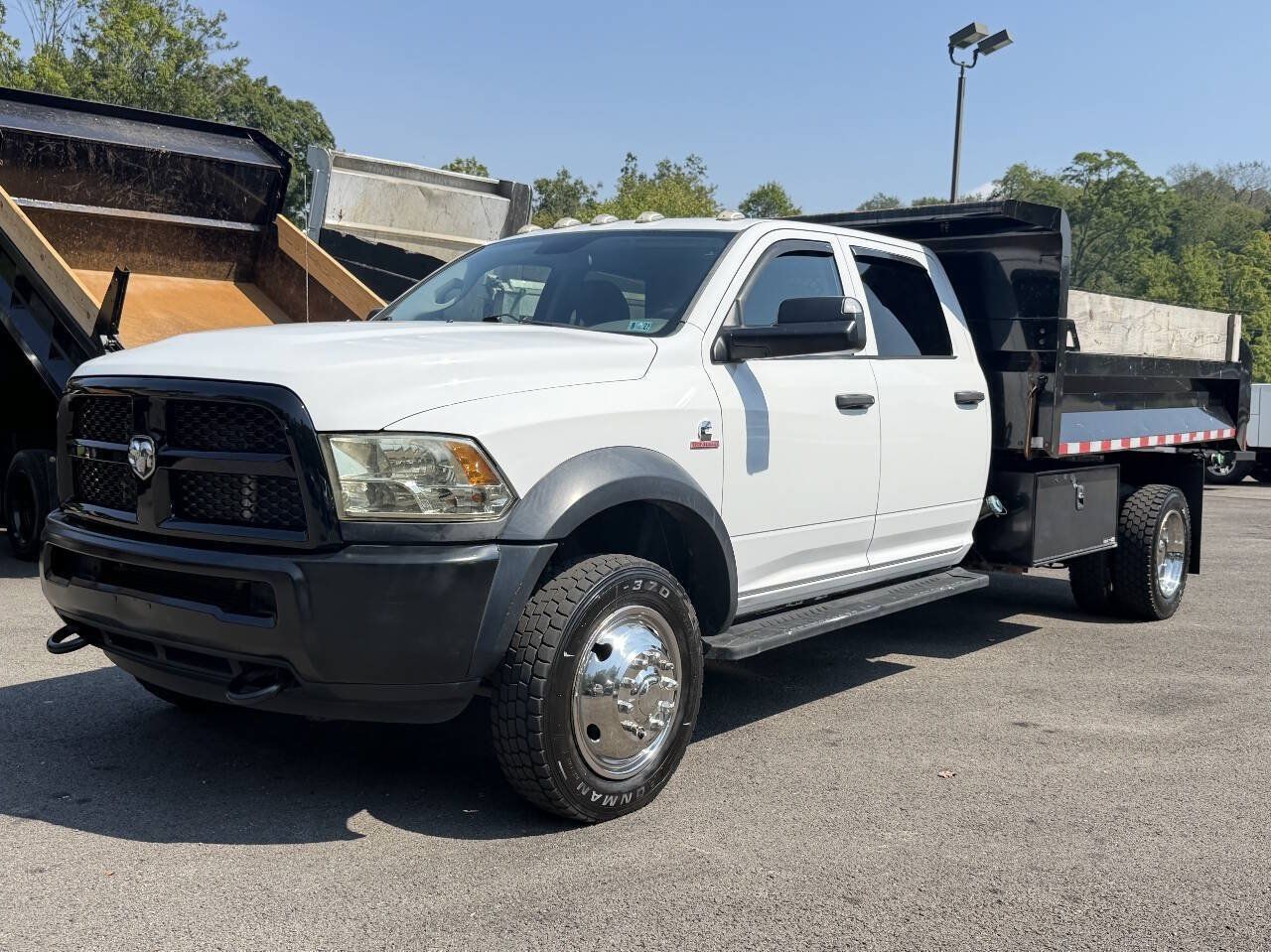 Used 2015 RAM 5500 Tradesman w/ Ambulance Prep Group RWD image 7
