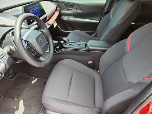 New 2026 Toyota Prius Plug-In Hybrid FWD image 11