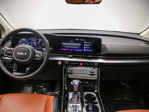 Used 2024 Kia Carnival SX Prestige FWD image 13