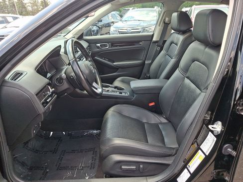 Used 2023 Honda Civic Touring image 13