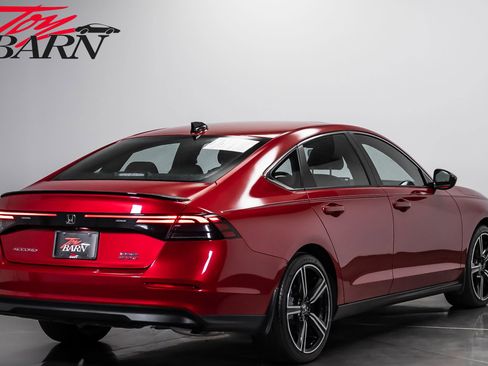 Used 2024 Honda Accord Sport image 5
