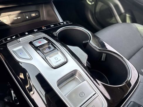 Certified 2022 Hyundai Tucson Limited w/ Cargo Package image 27