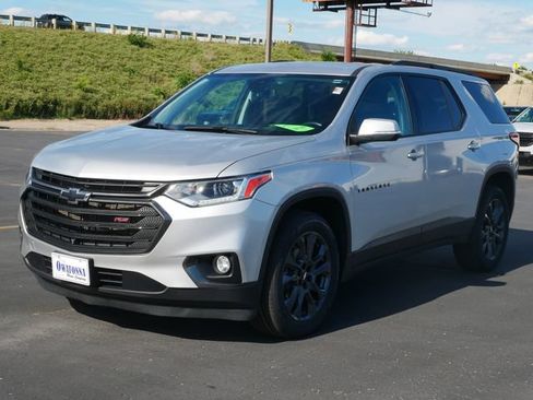 Used 2021 Chevrolet Traverse RS w/ LPO, Floor Liner Package AWD/4WD image 2