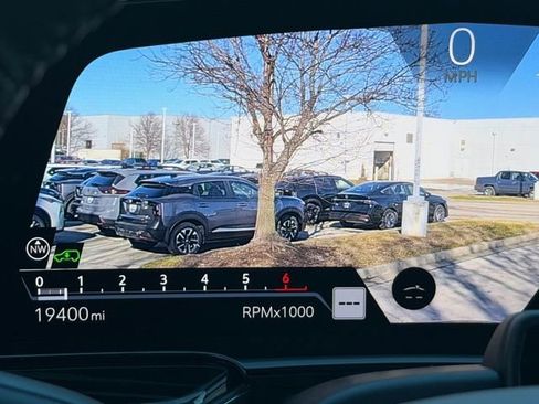 Used 2024 Cadillac Escalade Sport w/ LPO, ONYX Package image 9