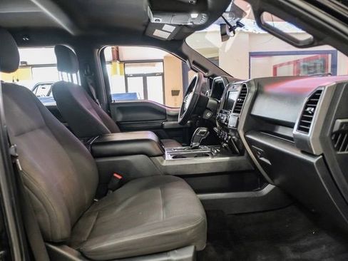 Used 2017 Ford F150 XLT w/ Equipment Group 302A Luxury image 33